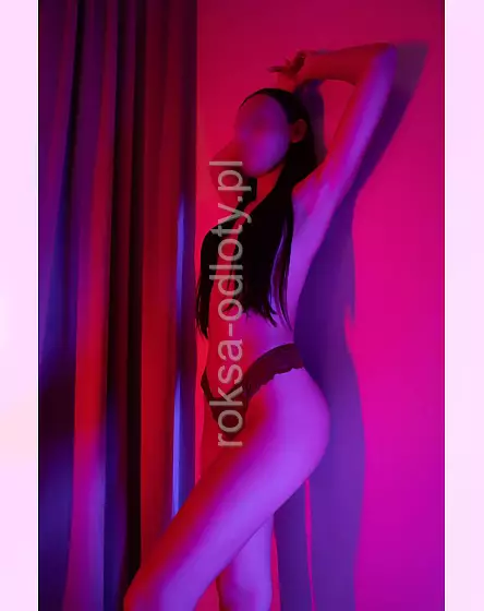 Mila -Cosmos Massage