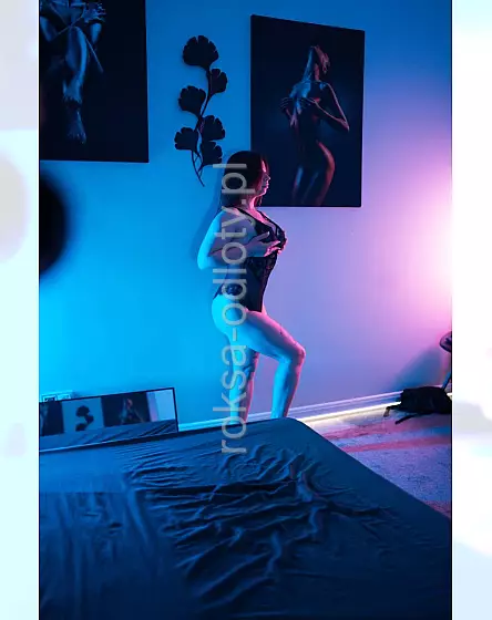 Linda -Cosmos Massage