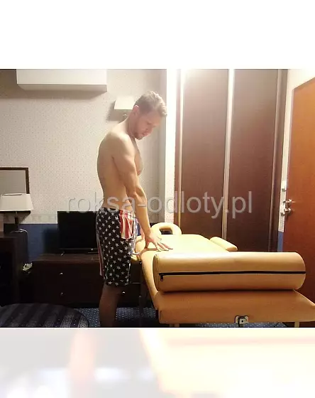 Tantra-Yoni massage for Women