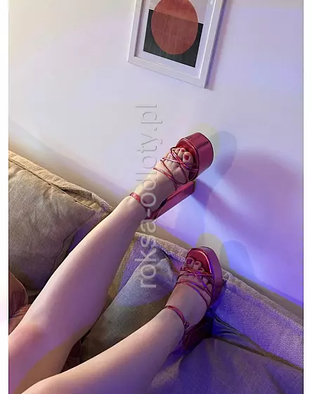 Niegrzeczna Julcia Online 24H
